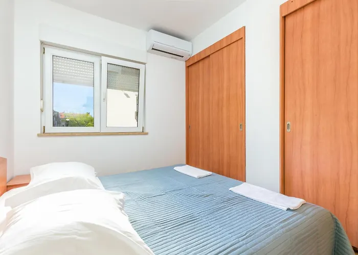 Apartment With Parking Space - 24252 Split
